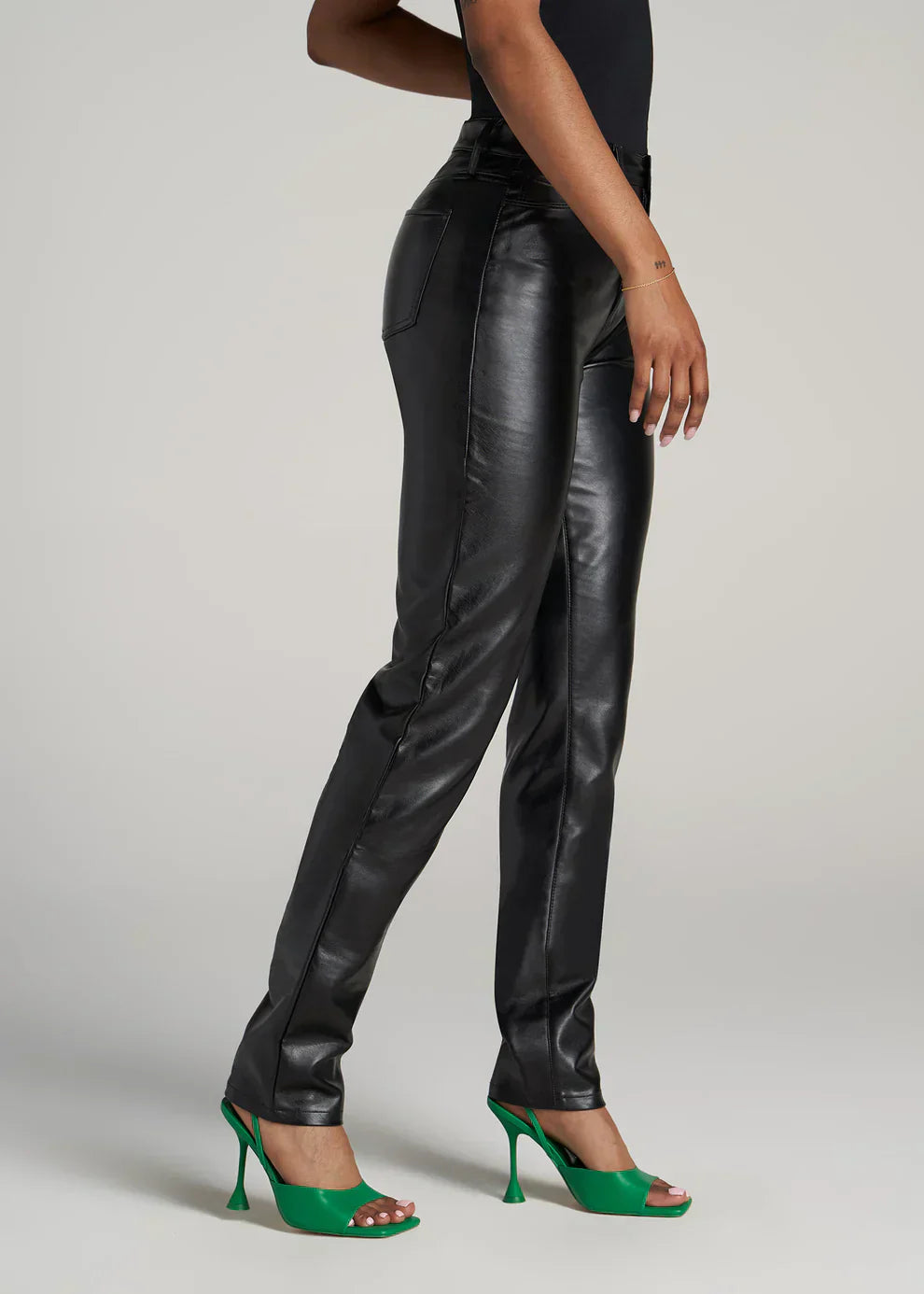 Black Fitted Leather Pants Women - Slimfit - Slim Fit - Essential Elegance